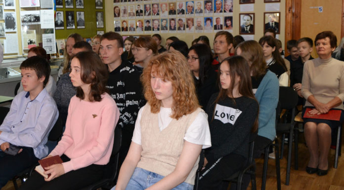 И кружатся над землей журавли